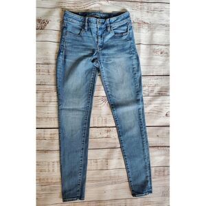 Sz 2 American Eagle Jeans Womens Light Wash Next Level Stretch Jegging